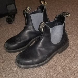 Black and grey blundstones